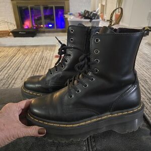 Docs Black Platform Lace-Up Combat Boots - Dr. Martens Size Mens 7